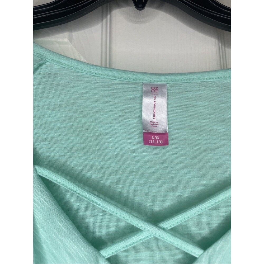 Size L (11-13) No Boundaries Teal Crisscross Cutout Ruffle Cinch Sleeve Top - Picture 5 of 8